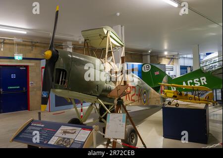 Eine De Havillland Queen Bee im De Havilland Aircraft Museum, Colney, Hertfordshire Stockfoto