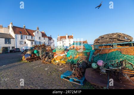 Gyles House und Fischernetz, Pittenweem, Fischerdorf, Fife, Schottland, UK Stockfoto