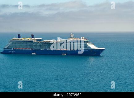 AVALON, KALIFORNIEN - 17. November 2019: Avalon ist eine Resort-Gemeinschaft mit der Uferpromenade dominiert von touristisch orientierten Unternehmen auf Santa Catalina ist Stockfoto
