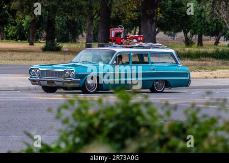 Ein 1964 Chevy Impala Kombi beim North Modesto Kiwanis American Graffiti Car Show & Festival Stockfoto