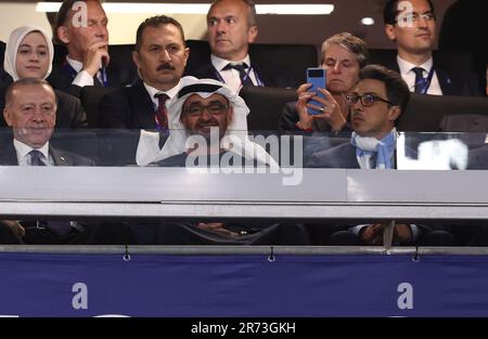 Istanbul, Türkei. 10. Juni 2023. Besitzer von Manchester City Sheikh Mansour (R) während des Finalspiels der UEFA Champions League im Atatürk-Olympiastadion, Istanbul. Das Bild sollte lauten: Paul Terry/Sportimage Credit: Sportimage Ltd/Alamy Live News Stockfoto