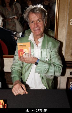 Paris, Frankreich. 12. Juni 2023. Gérard Chambre nimmt am 12. Juni 2023 am Pariser Buchpreis „Lebenskunst“ und an der Fouquet-Trophäe in Paris Teil. Kredit: Bernard Menigault/Alamy Live News Stockfoto