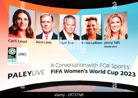 New York, New York, USA. 12. Juni 2023. Führen Sie bei der Ankunft einen Screen für ein Gespräch mit FOX Sports durch: Die Frauenweltmeisterschaft 2023, das Paley Center for Media, New York, NY 12. Juni 2023. Kredit: Manoli Figetakis/Everett Collection/Alamy Live News Stockfoto