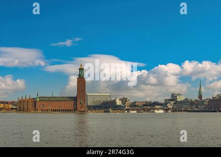 Stockholm Schweden, Skyline am Stockholmer Rathaus und Neustadt Stockfoto