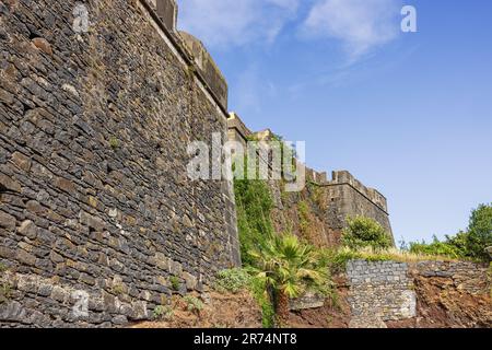 An den Mauern der Festung Sao Joao Baptista do Pico, dem Stadtzentrum von Funchal Stockfoto