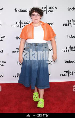 New York, USA. 12. Juni 2023. Grace Reiter läuft auf dem roten Teppich bei der Filmpremiere „First Time Female Director“ beim Tribeca Festival, New York, New York, 12. Juni 2023. (Foto: Efren Landaos/Sipa USA) Guthaben: SIPA USA/Alamy Live News Stockfoto