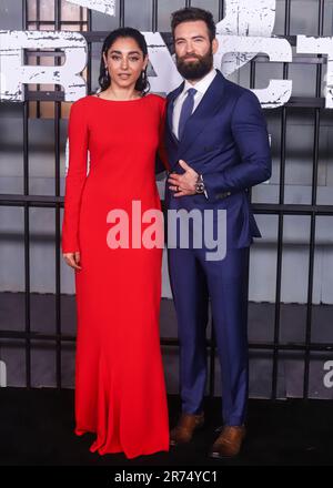 New York City, Usa. 12. Juni 2023. MANHATTAN, NEW YORK CITY, NEW YORK, USA - 12. JUNI: Golshifteh Farahani und Sam Hargrave treffen am 12. Juni 2023 auf der New Yorker Premiere von Netflix's „Extraction 2" im Lincoln Center in Manhattan, New York City, New York, USA ein. (Foto: Jordan Hinton/Image Press Agency) Kredit: Image Press Agency/Alamy Live News Stockfoto