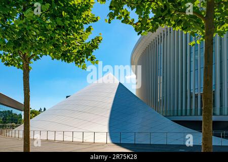 Neue Philharmonie auf dem Europaplatz, Kirchberg, Luxemburg-Stadt, Benelux, Benelux-Länder, Luxemburg Stockfoto