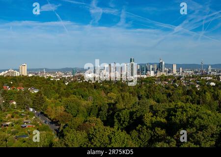 Blick auf die Skyline vom Goetheturm in Stadtwald in Sachsenhausen, Frankfurt am Main, Hessen, Deutschland Stockfoto