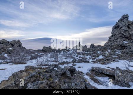 Die Felsformationen von Dimmuborgir im Norden Islands in der Nähe des Myvatn-Sees Stockfoto