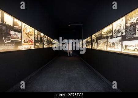 Automobilausstellung im Kaiser-Franz-Josefs Höhe Visitor Center, Schautafeln Stockfoto