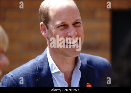 Der Prince of Wales nimmt an der Eröffnung von Centrepoint's Reuben House in London Teil, einer neuen Entwicklung, die einen Schlüsselteil des Programms Independent Living der Organisation zur Bekämpfung der Jugendarbeitslosigkeit in Süd-London bildet. Foto: Dienstag, 13. Juni 2023. Stockfoto