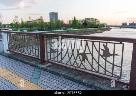 Kariya City, Aichi, Japan - April 8 2023 : Mississauga Bridge. Schwester-Stadt-Beziehung. Stockfoto