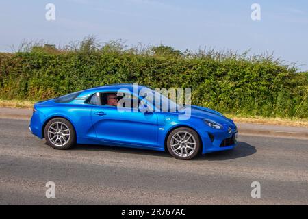 2022 Renault Alpine A110 Auto 252 DCT Auto Blue Car Coupe Benzin 1798 cm3; auf der Classic & Performance Motor Show im Hoghton Tower; Supercar Showtime Juni 2023 Stockfoto