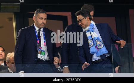 10. Juni 2023 – Manchester City/Inter Mailand – UEFA Champions League – Finale – Atatürk Olympiastadion Manchester City Besitzer Sheikh Mansour (rechts) und Vorsitzender Khaldoon Al Mubarak beim Champions League-Finale in Istanbul. Bild : Mark Pain / Alamy Live News Stockfoto