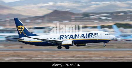 Teneriffa, Spanien 2. Juni 2023. Die Boeing 737 startet auf Teneriffa. Ryanair ist eine irische Billigfluggesellschaft Stockfoto