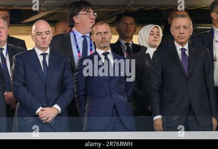 Istanbul, Türkei. 10. Juni 2023. 10. Juni 2023 - Manchester City / Inter Mailand - UEFA Champions League - Finale - Atatürk Olympiastadion. FIFA-Präsident Gianni Infantino (links), UEFA-Präsident Aleksander Ceferin (Mitte) und türkischer Präsident Recep Erdogan (rechts) beim Champions League-Finale in Istanbul. Bildkredit: Mark Pain / Alamy Live News Stockfoto