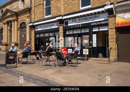 Southport, Merseyside, an einem warmen und sonnigen Tag. Stockfoto