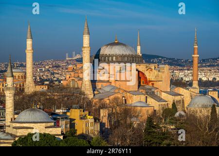 Hagia Sophia große Moschee (Ayasofya) bei Sonnenuntergang, Istanbul, Türkei Stockfoto