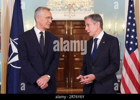 13. Juni 2023, Washington, Distric of Columbia, USA: Außenministerin ANTONY BLINKEN trifft sich mit NATO-Generalsekretär JENS STOLTENBERG und hält heute am 13. Juni 2023 eine Pressekonferenz im Hauptquartier des Außenministeriums in Washington DC, USA ab. (Kreditbild: © Lenin Nolly/ZUMA Press Wire) NUR REDAKTIONELLE VERWENDUNG! Nicht für den kommerziellen GEBRAUCH! Stockfoto