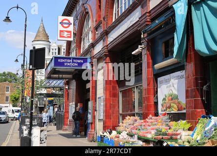 Außenansicht des U-Bahnhofs/Bahnhofs von Kentish Town. Die Northern Line wird am 26. 2023. Juni für ein Jahr stillgelegt, um Verbesserungen zu ermöglichen, Nord-London. Stockfoto