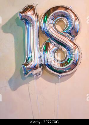 Ballonfeier Nummer 18 Stockfoto