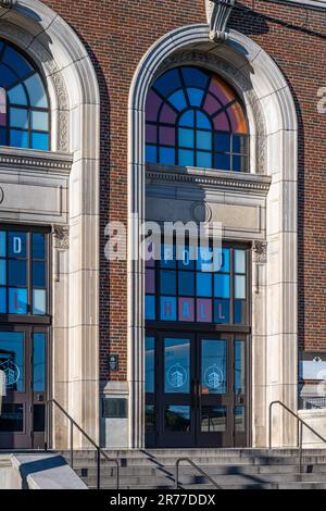 Eingang zur Food Hall am Ponce City Market auf der Ponce de Leon Avenue in Atlanta, Georgia. (USA) Stockfoto