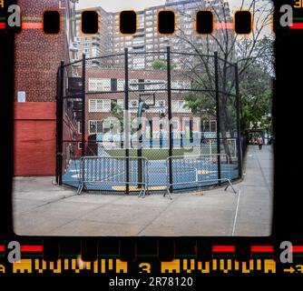 PS33 Spielplatz in Chelsea in New York im Mai 2023. (© Richard B. Levine) Stockfoto