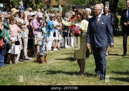 Schwedens König Carl XVI Gustaf und Königin Silvia in Almedalen in Visby, Schweden, am 14. Juni 2023, während des königlichen Besuchs in Gotland County zu Ehren der HM Stockfoto