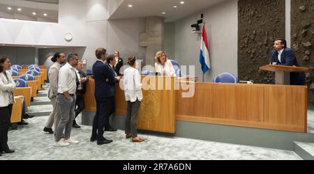 Den Haag, Niederlande. 14. Juni 2023. Thierry Baudet (FVD) während einer Debatte im Repräsentantenhaus über das Forschungsprogramm "Unabhängigkeit, Entkolonialisierung, Gewalt und Krieg in Indonesien 1945-1950". Im Februar dieses Jahres entschuldigte sich Rutte für die "extreme Gewalt" während des Unabhängigkeitskampfs der ehemaligen niederländischen Ost-Indischen Kolonie. ANP LEX VAN LIESHOUT/Alamy Live News niederlande out - belgien out Stockfoto