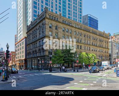 China Trade Center, ursprünglich Boylston Building, eine frühe Stahlrahmenstruktur im Chicago/Commercial-Stil, im Bostoner Chinatown-Viertel. Stockfoto