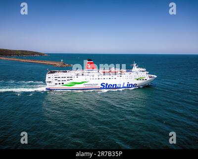 Stena Europe ist eine Fähre in der Irischen See, die von Stena Line auf der Route zwischen Fishguard und Rosslare betrieben wird. Stockfoto