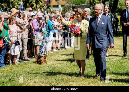 Visby, Schweden. 14. Juni 2023. Visby 20230614 König Carl Gustaf und Königin Silvia in Almedalen während des Landbesuchs des königlichen Paares in Gotland. Foto: Christine Olsson/TT/Code 10430 Kredit: TT News Agency/Alamy Live News Stockfoto