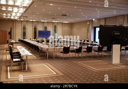 Berlin, Deutschland. 14. Juni 2023. Blick auf den Konferenzraum der Konferenz der Innenminister (IMK). Berlin wird 2023 den Vorsitz der IMK führen. Kredit: Jörg Carstensen/dpa/Alamy Live News Stockfoto