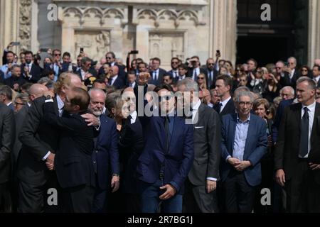 Mailand, Italien. 14. Juni 2023, die Familie Berlusconi, Marina, Pier Silvio, Barbara, Eleonora, Luigi, während der staatlichen Beerdigung des ehemaligen italienischen Premierministers Silvio Berlusconi am Duomo am 14. Juni 2023 in Mailand, Italien. Kredit: Tiziano Ballabio Stockfoto