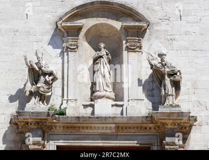 Blick und Details der Basilica Cattedrale Metropolitana, Bari Stockfoto