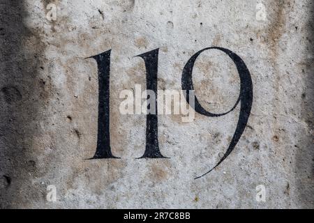 Nahaufnahme der Nummer 119. Stockfoto