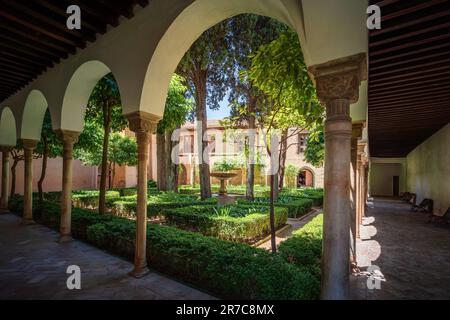 Daraxas-Garten in den Nasriden-Palästen der Alhambra - Granada, Andalusien, Spanien Stockfoto