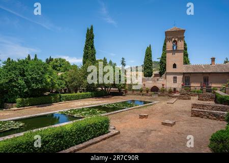Palast des ehemaligen Klosters von San Francisco in der Alhambra - Granada, Andalusien, Spanien Stockfoto