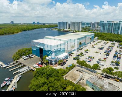 Miami, FL, USA - 14. Juni 2023: Bootslager Haulover Beach Marina Stockfoto