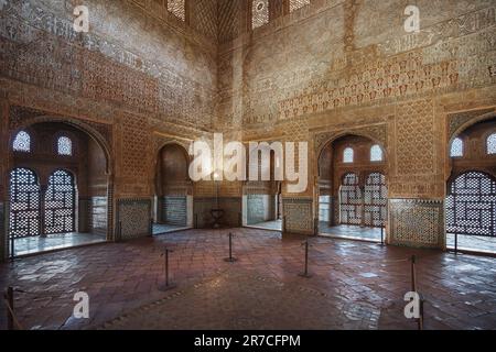 Halle der Botschafter in den Nasriden Palästen der Alhambra - Granada, Andalusien, Spanien Stockfoto