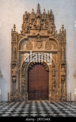 Tür zur königlichen Kapelle von Granada (Capilla Real) in der Kathedrale von Granada - Granada, Andalusien, Spanien Stockfoto