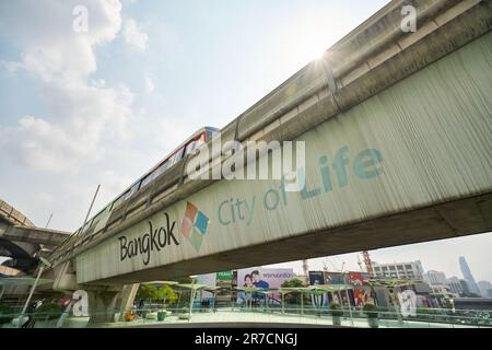 BANGKOK, THAILAND - CA. JANUAR 2020: Blick auf Bangkok bei Tag. Stockfoto