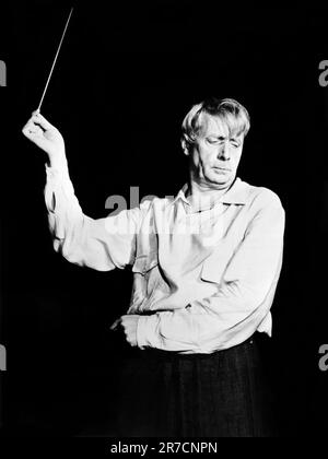 Boston, Massachusetts, September 1949 Charles Munch, Dirigent des Boston Symphony Orchestra. Stockfoto