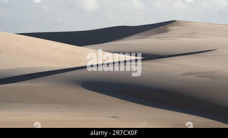 Sanddünen und Süßwasserseen im Nationalpark Lencois Maranhenses im Nordosten Brasiliens Stockfoto