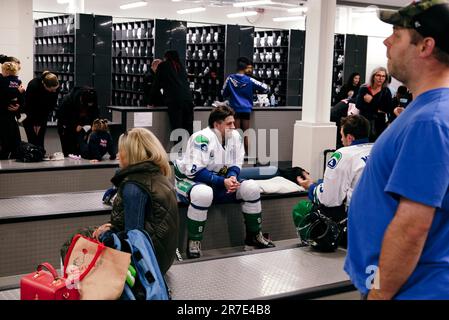 14. Juni 2023. Das Lee Valley Ice Skating Centre wird von Robin Cousins auf einer Veranstaltung eröffnet, an der lokale Teams und Schulen teilnehmen. Stockfoto
