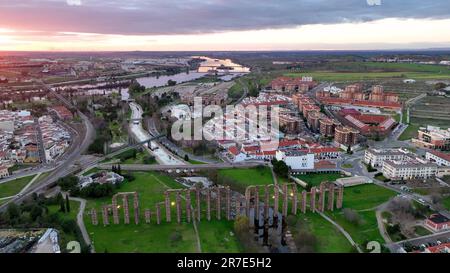 Aquädukt der Wunder in Merida, aus der Vogelperspektive, Spanien. Stockfoto