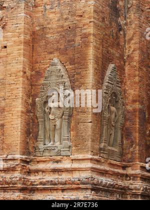 Lolei Tempel, Hindu-Tempel auf Roluos-Stätte, Provinz Siem Reap, Angkor's Temple Complex 1192 von der UNESCO zum Weltkulturerbe erklärt, erbaut 889 b Stockfoto