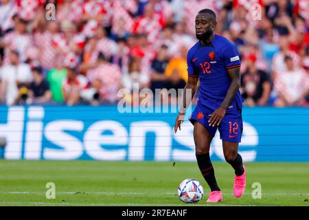 14-06-2023: Sport: Nederland gegen Kroatie ROTTERDAM, NIEDERLANDE - JUNI 14: Lutsharel Geertruida (Niederlande) während des Spiels UEFA Nations League 2022 Stockfoto