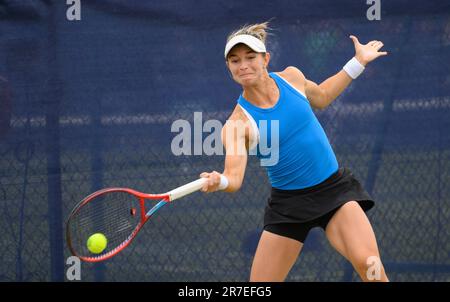 Marcela Zacarias (Mexiko) spielt in der ersten Runde bei der Surbiton Trophy, London, 6. Juni 2023. Stockfoto